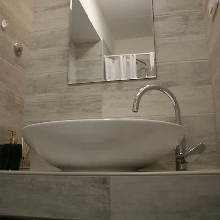 Stylish In Center Pula